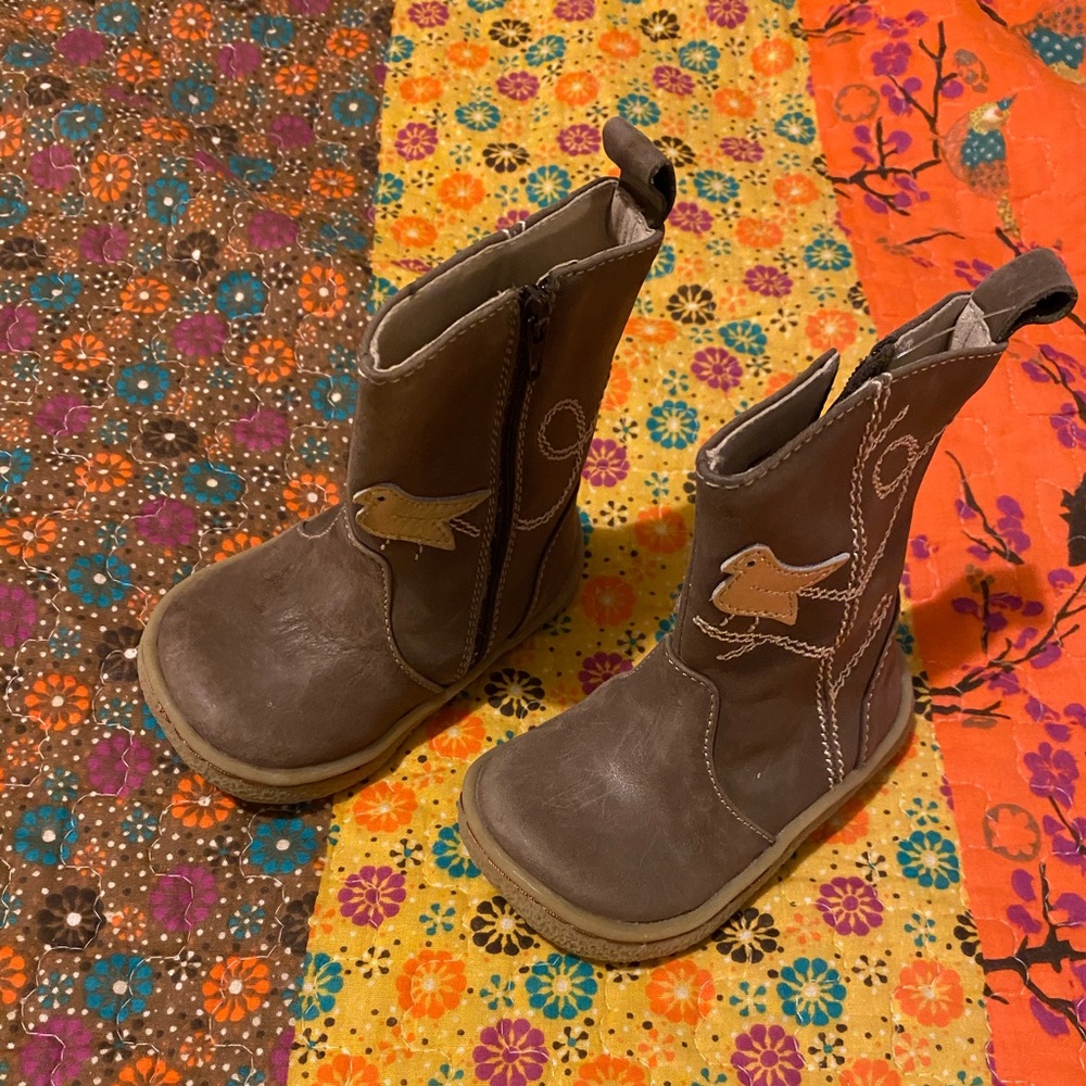 Livie and Luca pios boots